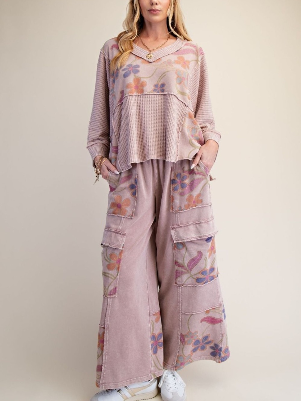 Easel V neck Waffle Knit Loose Fit 3/4 Sleeve Top - Picture 2 of 4